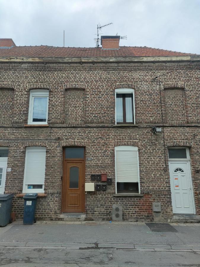Studio "Sous Les Toits", Proche Hyper Centre Et Commerces ! Valenciennes Exterior photo